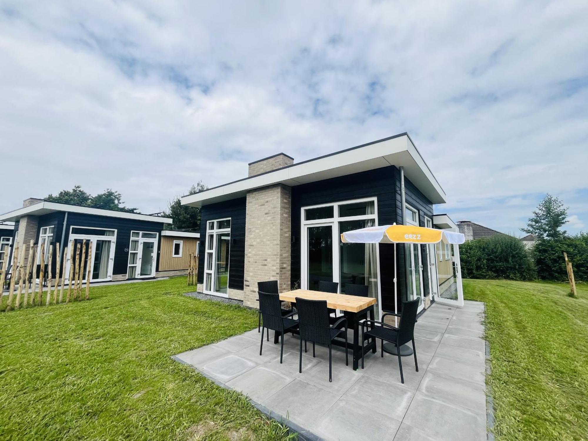 Bungalowpark De Horn - Floresta 213 Dirkshorn Bagian luar foto